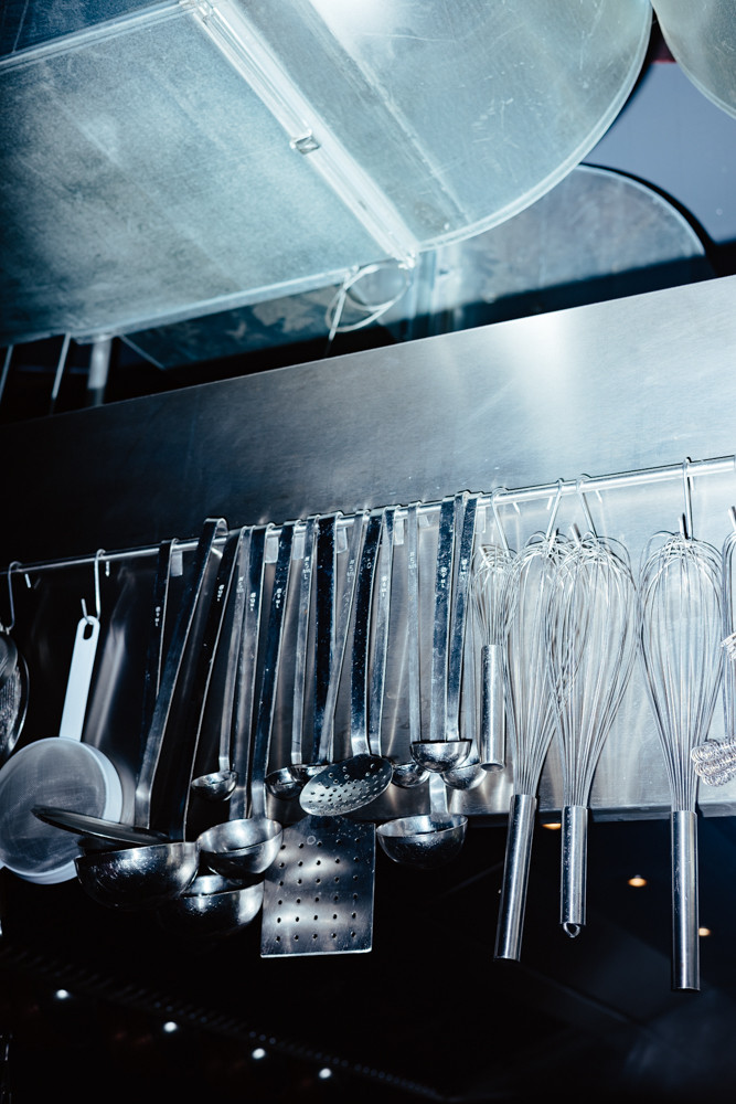 Image 18: 100/200 kitchen