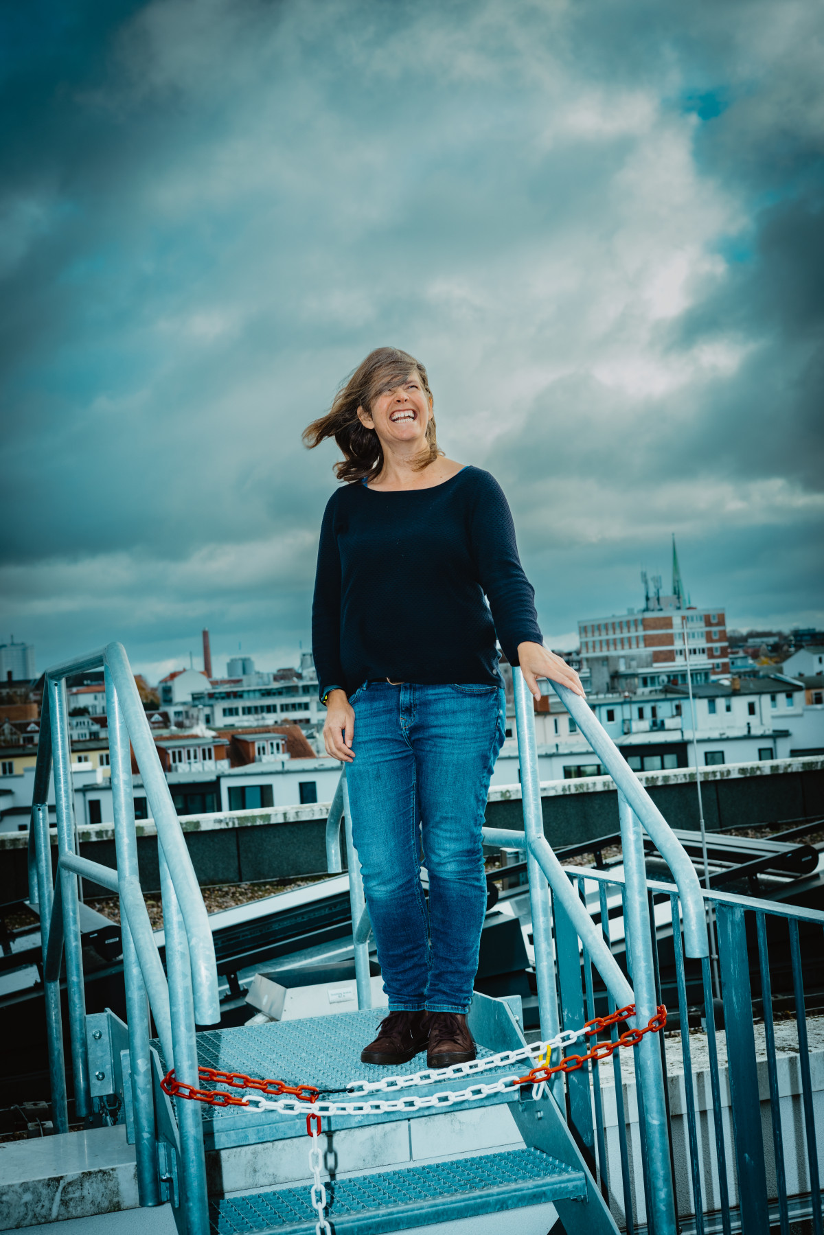 Bild 2: Alyson van Raalte