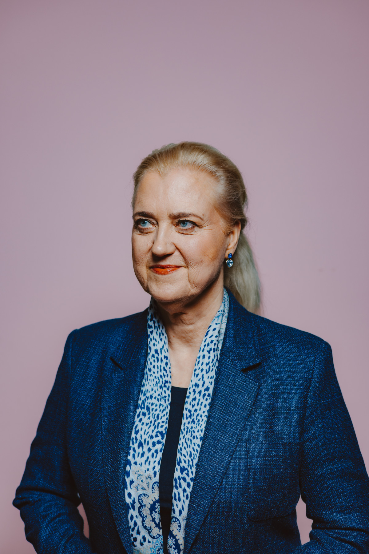 Image 2: Angela Titzrath