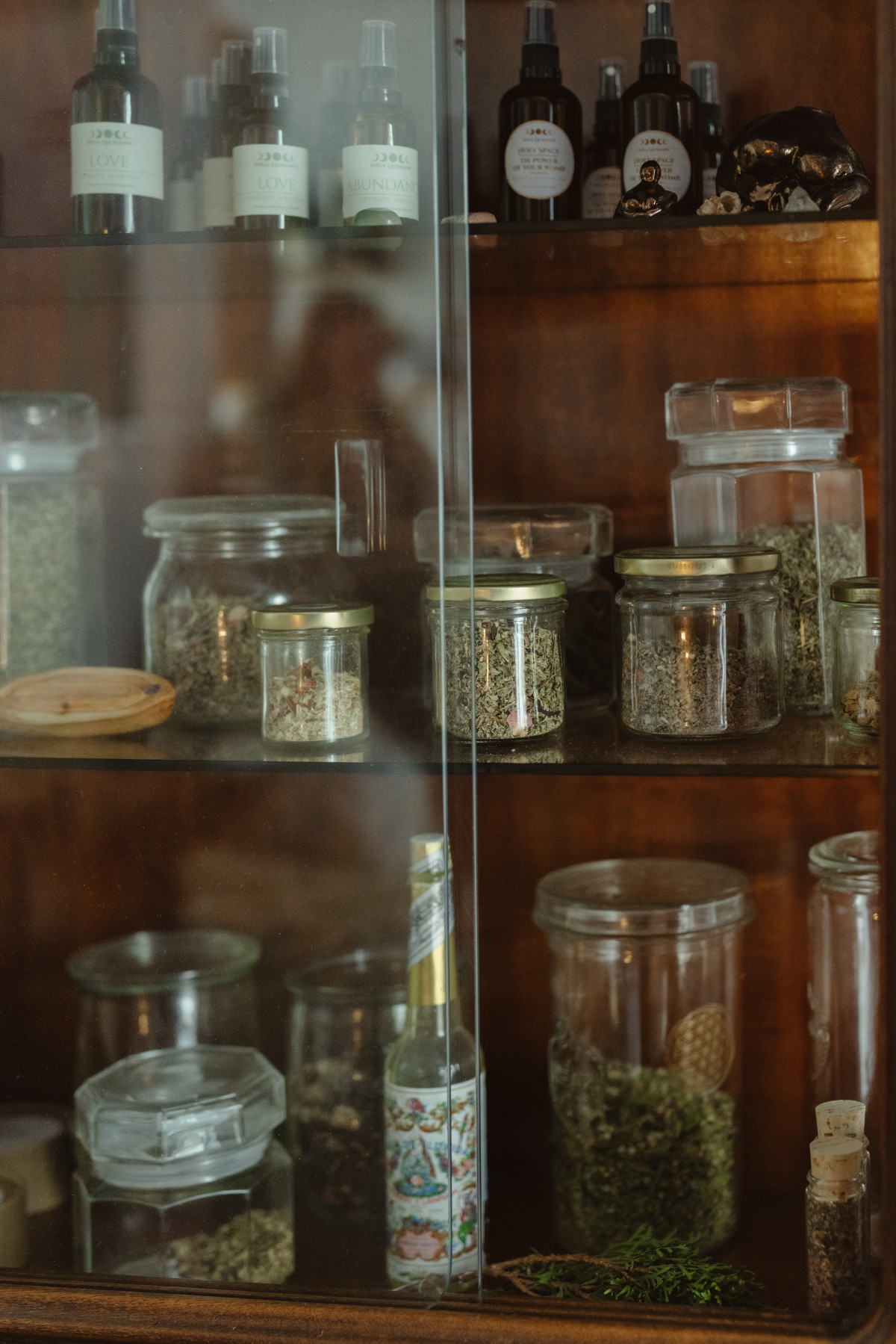 Image 7: die moderne Hexe