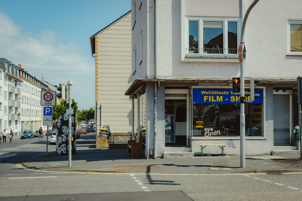 Bild 7: DVD Shops