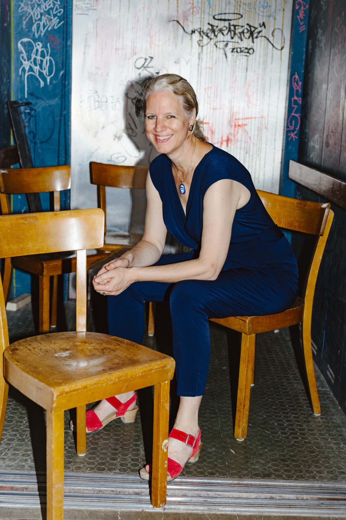 Image 1: Isabel Bogdan